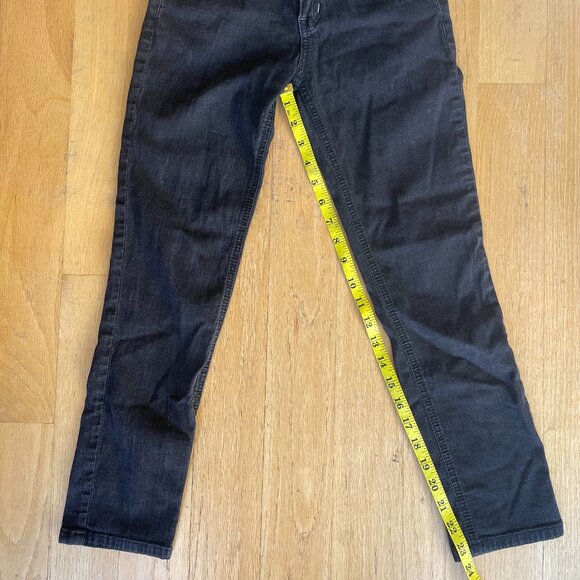 Guess Jeans Low-Rise Capris/Cropped Cut Black/Dark Grey Wash - Picture 3 of 7